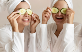 Spa Laundry Featuring Guests In Robes And Towels 600X600